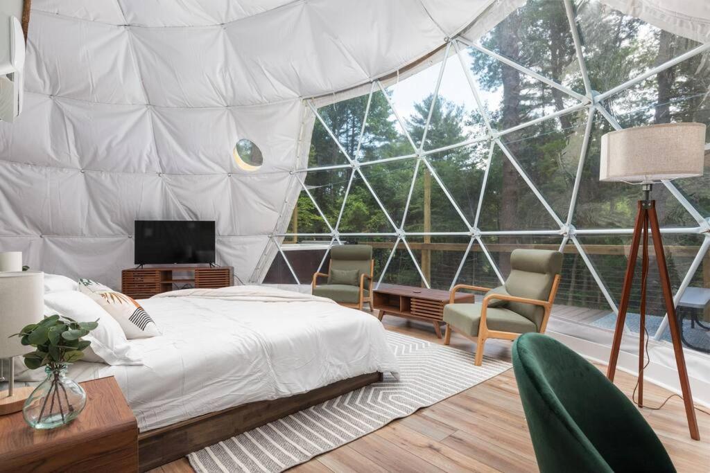 Dream Dome - Romantic Getaway, Hot Tub, Ac, Wifi, National Park 8 Min Лурей Екстер'єр фото