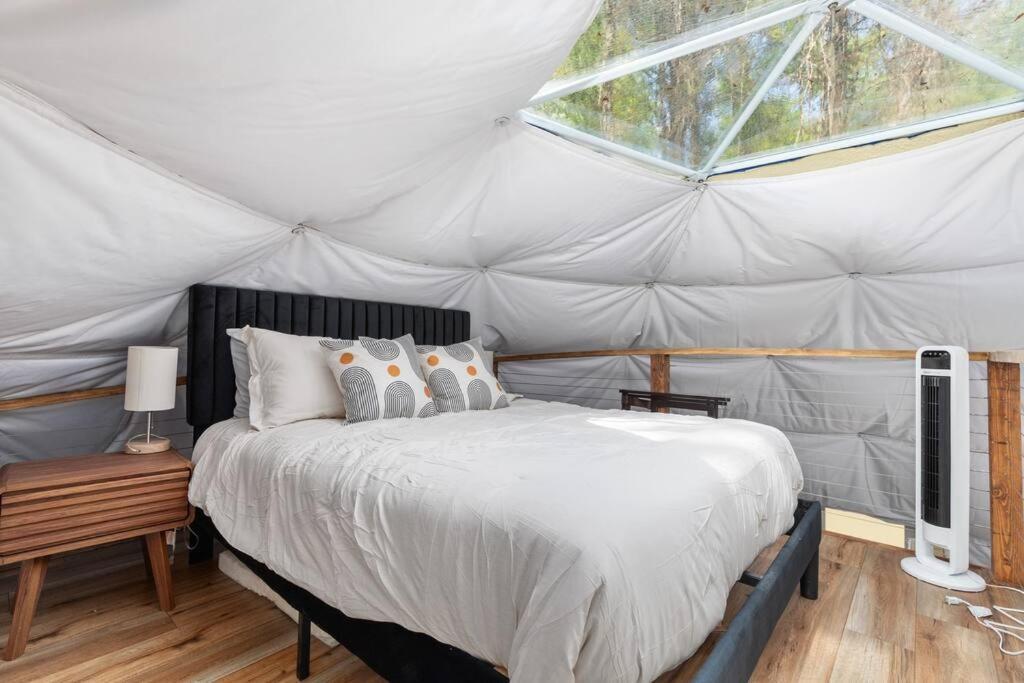 Dream Dome - Romantic Getaway, Hot Tub, Ac, Wifi, National Park 8 Min Лурей Екстер'єр фото